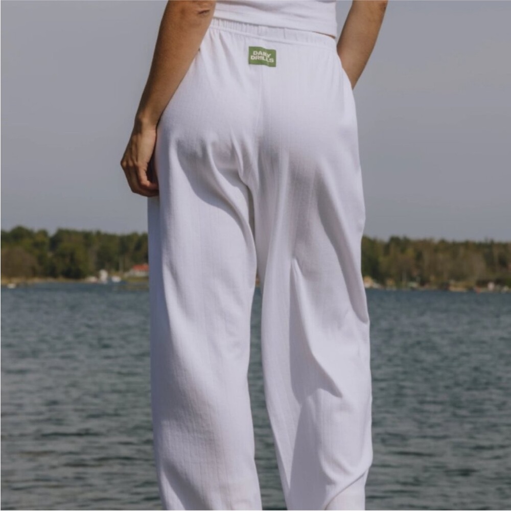 IN SEARCH OF DAILY DRILLS WHITE POINTELLE PANTS